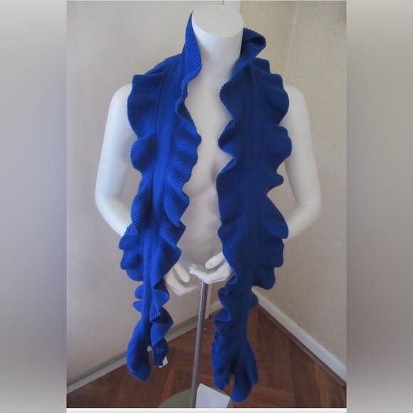 2 Talbots wool blend scarves NWT $49.50 retail - Picture 3 of 11